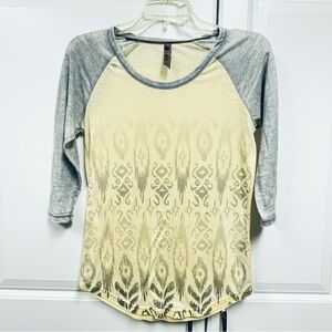 Gray and Yellow Women's Raglan Top